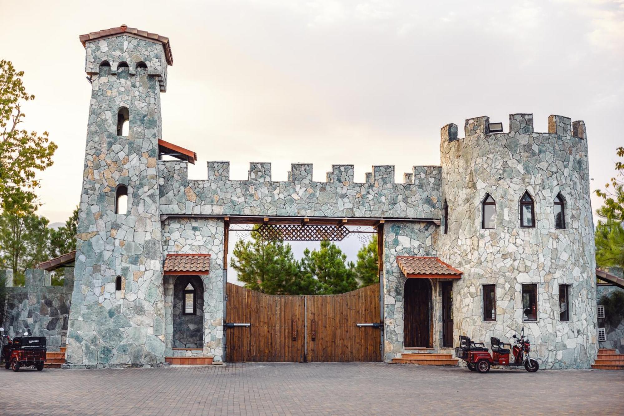 Hotel Chateau Kvirike Boboqvati 外观 照片